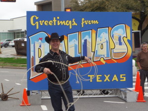 This guy did fancy spinning lasso tricks, including spinning the ropes around runners as they posed